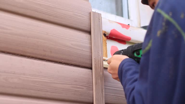 Best Construction Debris Removal  in Belleair, FL